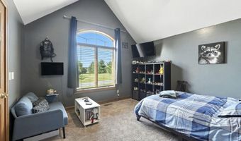 102 Greenhurst Ct, Auburn, IN 46706
