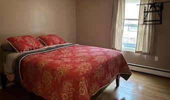 95 Sanford Street St, Bangor, ME 04401