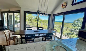 382 Lighthouse Rd, Aquinnah, MA 02535