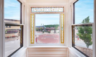 302 S Main St, Algonquin, IL 60102