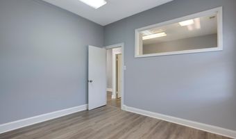 7361 MCWHORTER Pl 320, Annandale, VA 22003