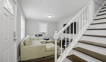 39 Pinehurst, Auburn, MA 01501