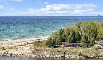 16560 Starke Rd, Arcadia, MI 49613