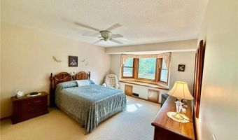 14401 Glenda Dr, Apple Valley, MN 55124