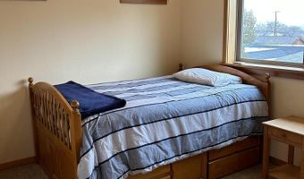1249 Iowa, Ashland, OR 97520