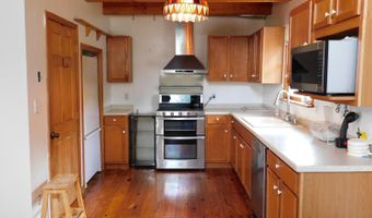 2755 Promise Land Rd, Appomattox, VA 24522