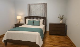 407 N Crestview Ave, Ash Grove, MO 65604