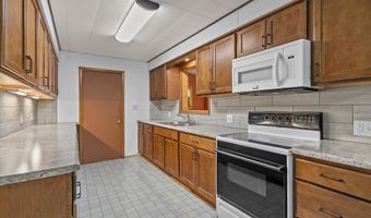 6544 Mohawk Rd, Allenton, WI 53002