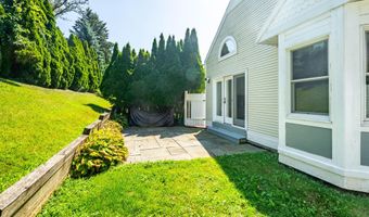 5 Kensington Pl, Albany, NY 12209