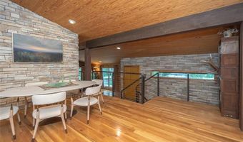 364 E 1600 Rd, Baldwin City, KS 66006