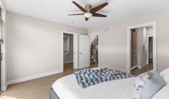 306 Neruda Ave, Columbus, OH 43215