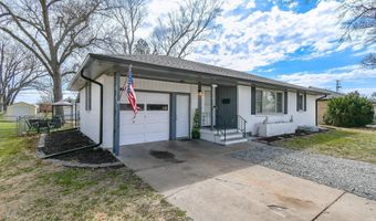 1316 N 13th St, Beatrice, NE 68310