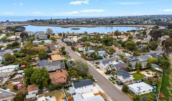 2501 Davis Ave, Carlsbad, CA 92008