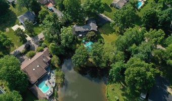 1 Crosstie Ln, Batesville, IN 47006