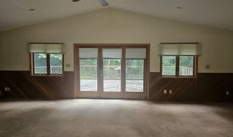 48 Harbor Rd, Colchester, CT 06415