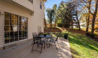 1209 Kiefer Springs Ct, Ballwin, MO 63021