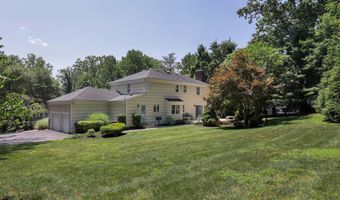 11 Lyon Rd, Middletown, NJ 07748