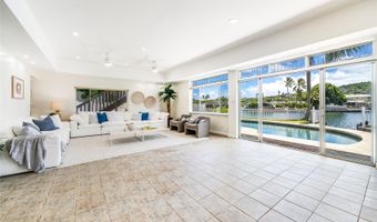 902 Wanaao Rd, Kailua, HI 96734