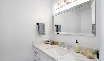 17084 Escalon Dr, Encino, CA 91436