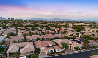 10820 Woodstream Ct, Las Vegas, NV 89135