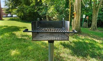 1525 S GEORGE MASON Dr S 20, Arlington, VA 22204