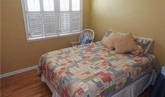 220 Lake Shore Dr, Alma, GA 31510