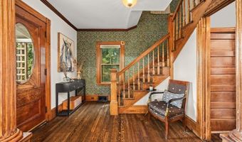544 Main St, Acushnet, MA 02743