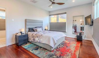 942 N MCKINLEY Rd, Arlington, VA 22205