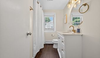 9 Milton Rd, Barrington, RI 02806