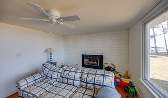 2995 Hickory Point Rd, Aurora, NC 27806
