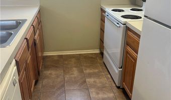 1009 SE J St, Bentonville, AR 72712
