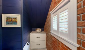 75 Court St, Belfast, ME 04915