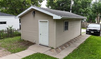 622 13th St, Ames, IA 50010
