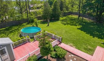 33 Wilbur Rd, Lincoln, RI 02865