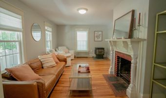 27 Princeton St, Bangor, ME 04401