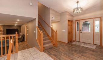 38177 Twin Oaks Dr, Avon, MN 56310