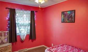 5230 Wick Way Dr, Alton, IL 62002