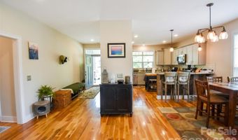 123 White Oak Road Ext, Arden, NC 28704