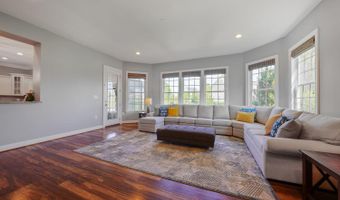 41744 IVY GLEN Ct, Ashburn, VA 20148