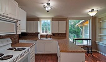 162 Monroe St, Alderson, WV 24910