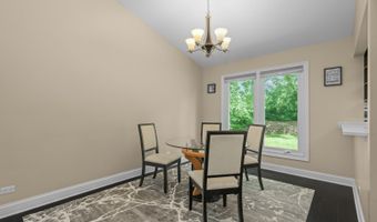 1316 W MEADE Ln, Arlington Heights, IL 60004
