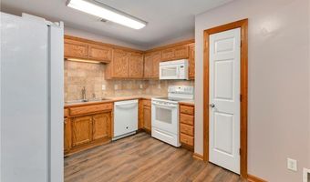 15628 Landauer Cir, Basehor, KS 66007