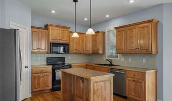 14219 Amanda Ln, Basehor, KS 66007