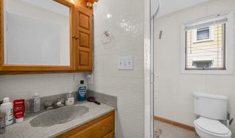 3 Willoughby St, Bristol, CT 06010