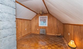 105 Fordson Ave, Cranston, RI 02910