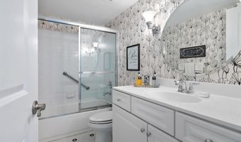 10 SAILORS Way, Annapolis, MD 21403