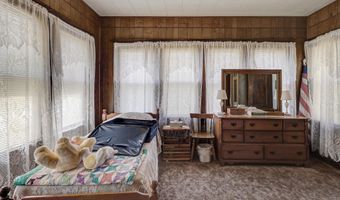 905 East Ave, Baxter Springs, KS 66713