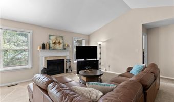 1708 Stoney Terrace Dr, Ballwin, MO 63021