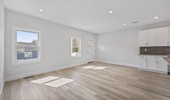 175 Brennan Concourse, Bayville, NJ 08721