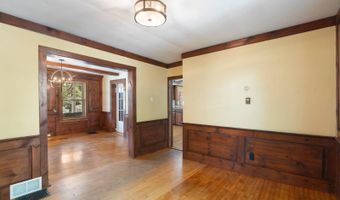 76 Spruce St, Brattleboro, VT 05301